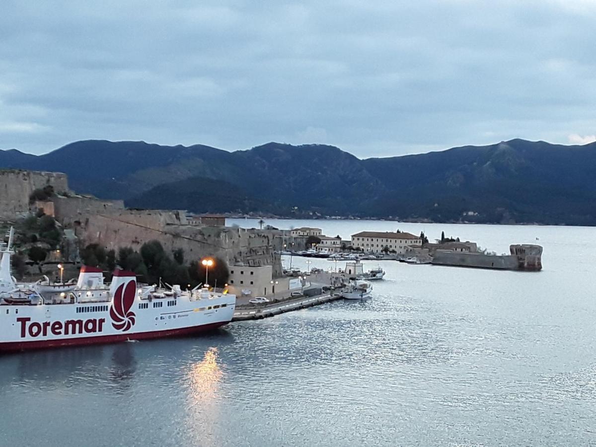 B & B La Terrazza Sul Mare Portoferraio Eksteriør billede